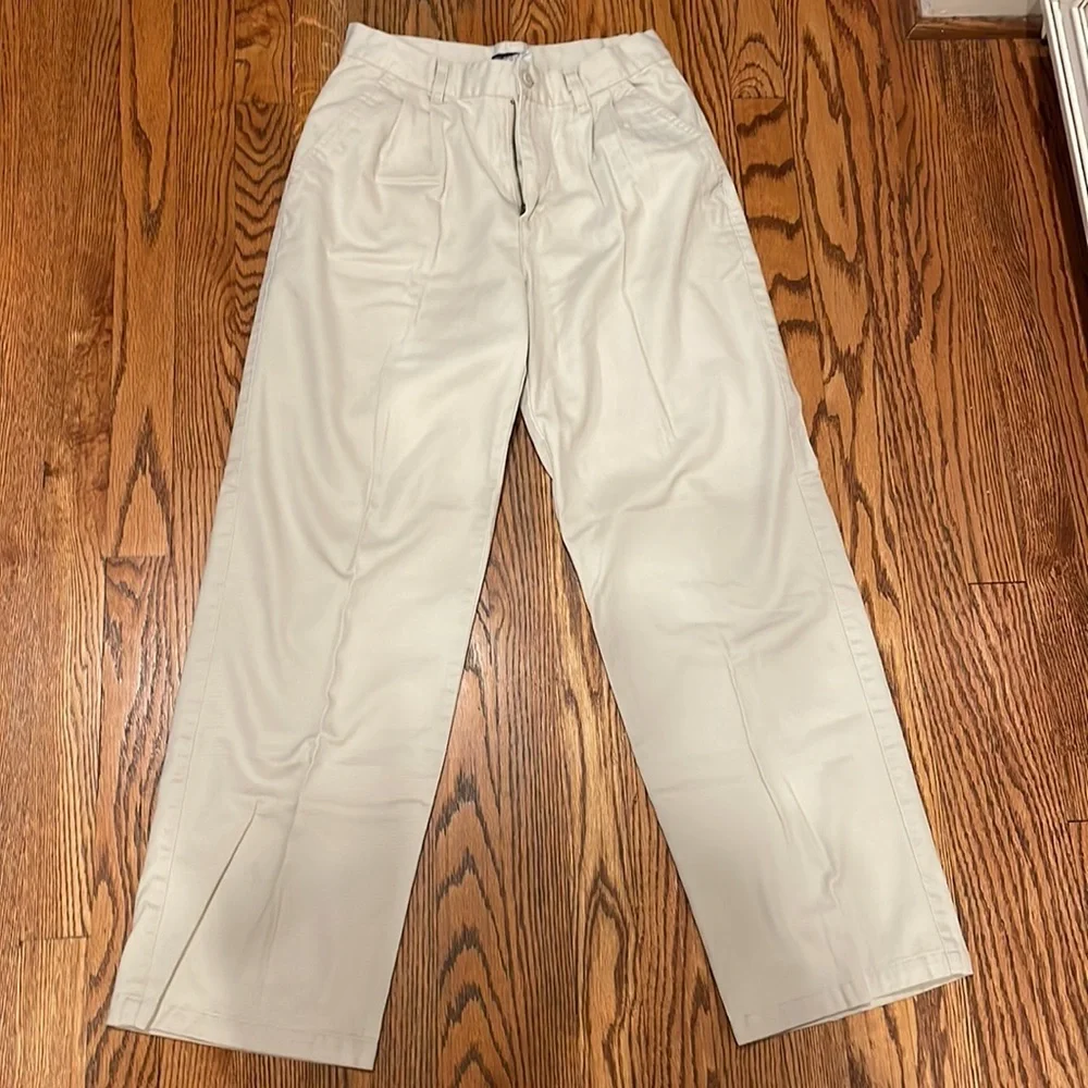 🌿Dockers light khaki pleated pants size 28x30🌿